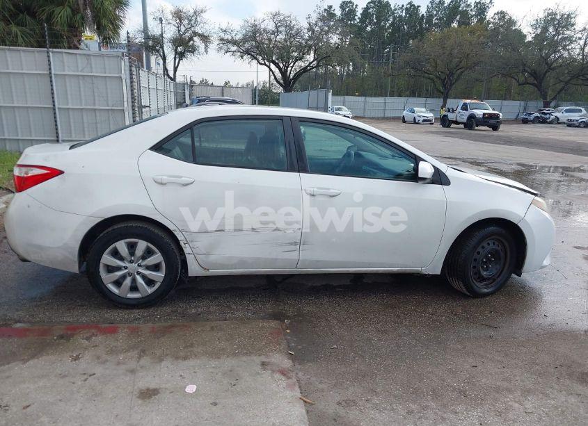 Photo 14 of 2015 Toyota Corolla LE (VIN 5YFBURHE9FP331949)