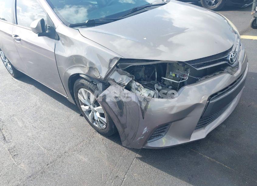 Photo 6 of 2015 Toyota Corolla LE (VIN 5YFBURHE9FP335953)