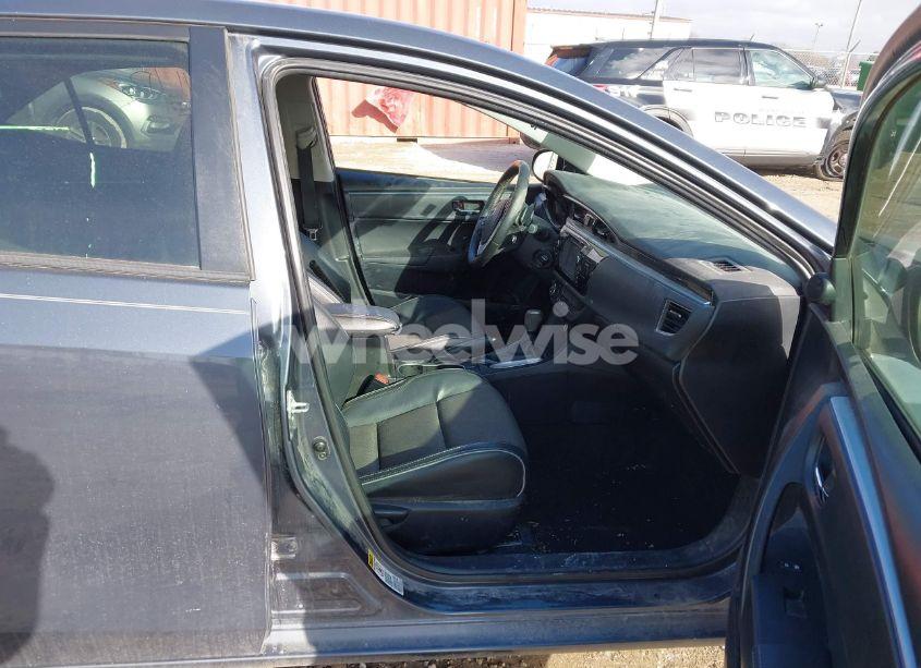 Photo 5 of 2015 Toyota Corolla S PLUS (VIN 5YFBURHE9FP337461)