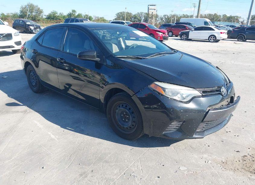 2016 Toyota Corolla LE (VIN 5YFBURHE9GP393322) main photo