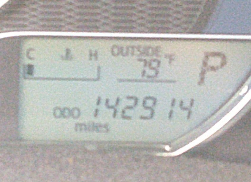 Photo 12 of 2016 Toyota Corolla LE (VIN 5YFBURHE9GP395118)