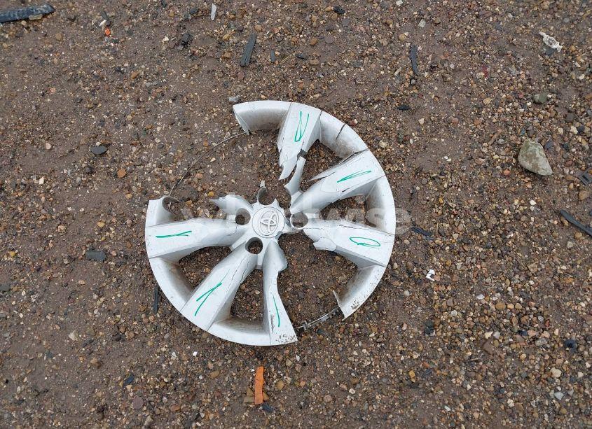 Photo 12 of 2016 Toyota Corolla LE (VIN 5YFBURHE9GP404108)