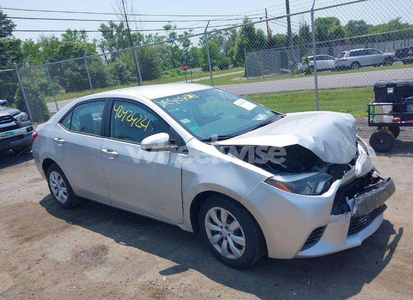 2016 Toyota Corolla LE (VIN 5YFBURHE9GP414816) main photo