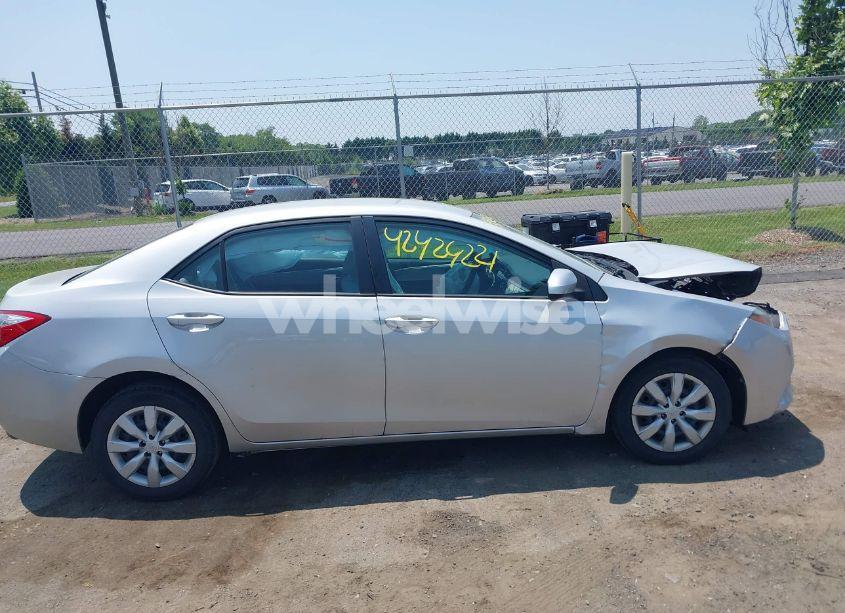 Photo 13 of 2016 Toyota Corolla LE (VIN 5YFBURHE9GP414816)