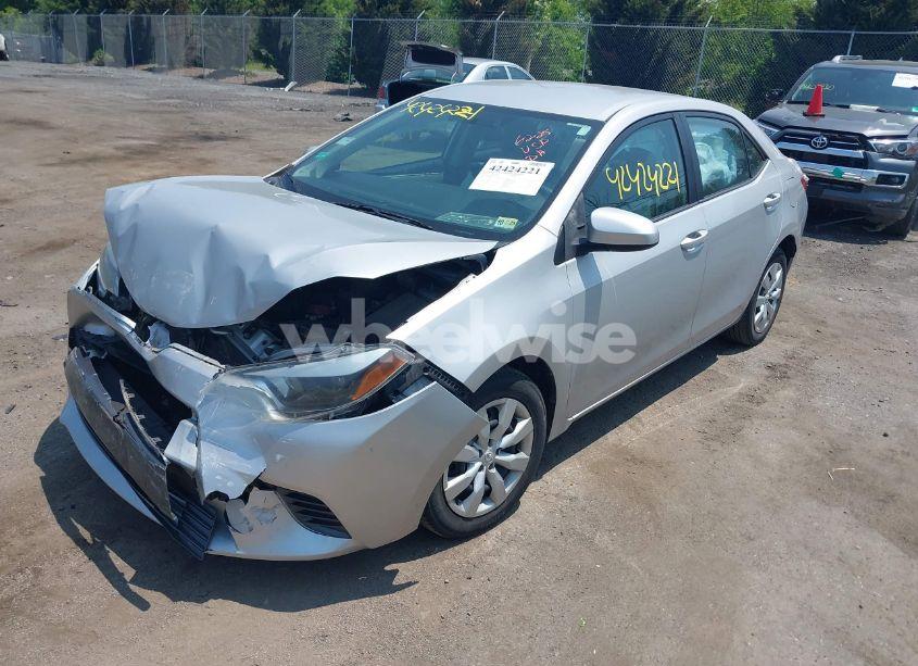 Photo 2 of 2016 Toyota Corolla LE (VIN 5YFBURHE9GP414816)