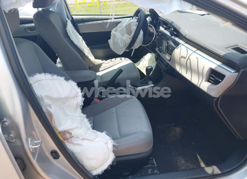 Photo 5 of 2016 Toyota Corolla LE (VIN 5YFBURHE9GP414816)