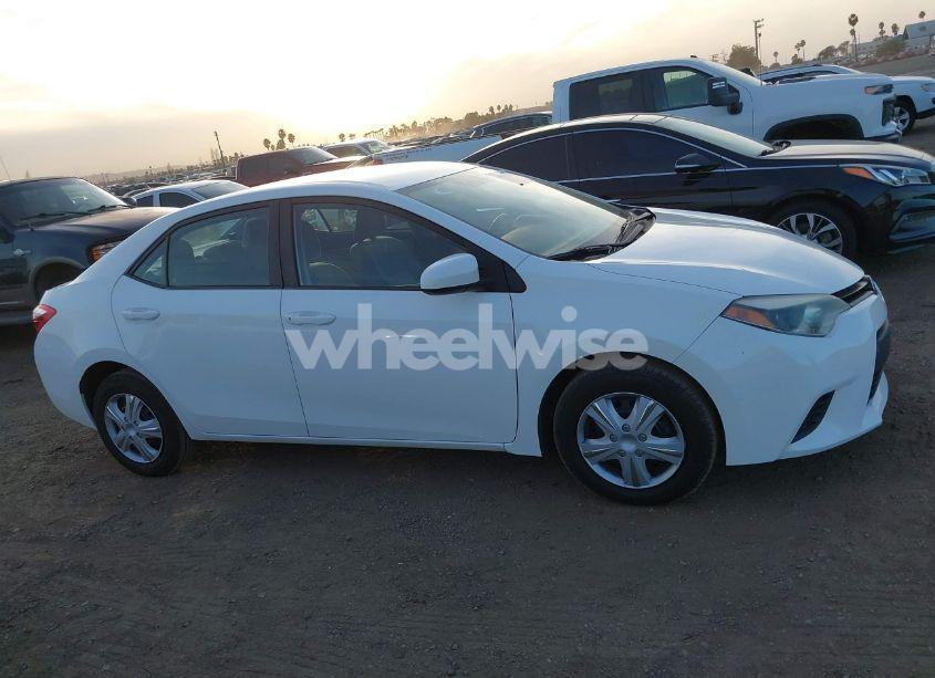 Photo 13 of 2016 Toyota Corolla L (VIN 5YFBURHE9GP426318)
