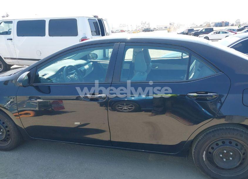 Photo 14 of 2016 Toyota Corolla LE (VIN 5YFBURHE9GP445015)