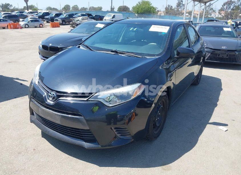 Photo 2 of 2016 Toyota Corolla LE (VIN 5YFBURHE9GP445015)
