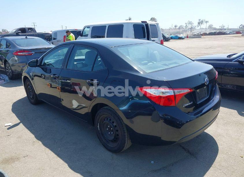 Photo 3 of 2016 Toyota Corolla LE (VIN 5YFBURHE9GP445015)