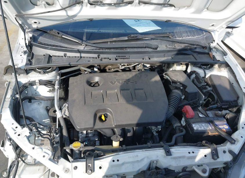 Photo 10 of 2016 Toyota Corolla LE (VIN 5YFBURHE9GP458296)