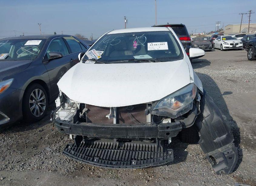 Photo 12 of 2016 Toyota Corolla LE (VIN 5YFBURHE9GP458296)