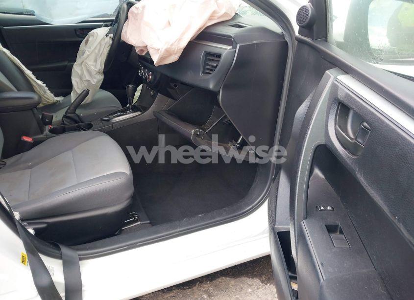 Photo 5 of 2016 Toyota Corolla L (VIN 5YFBURHE9GP466284)