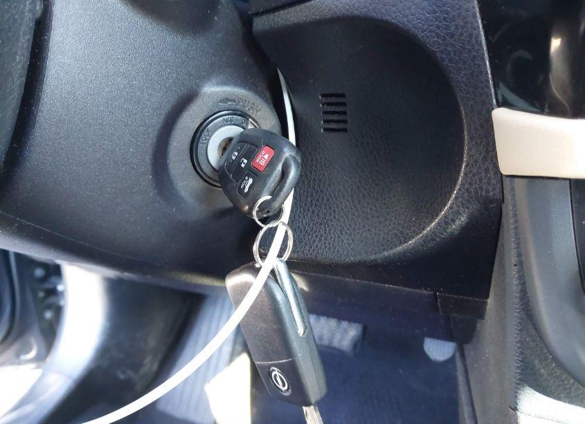 Photo 11 of 2016 Toyota Corolla LE (VIN 5YFBURHE9GP475583)