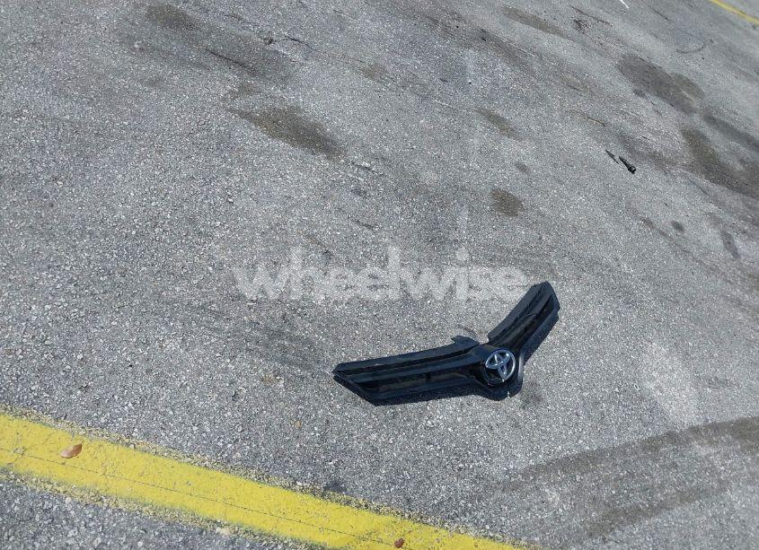 Photo 12 of 2016 Toyota Corolla L (VIN 5YFBURHE9GP487331)