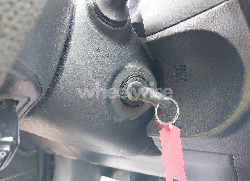 Photo 11 of 2016 Toyota Corolla LE (VIN 5YFBURHE9GP494005)