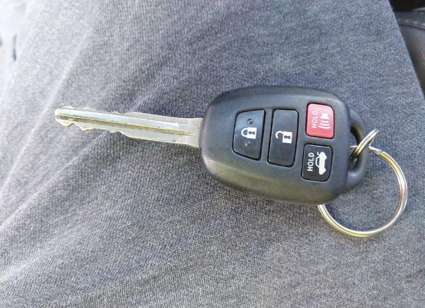 Photo 11 of 2016 Toyota Corolla S (VIN 5YFBURHE9GP497681)