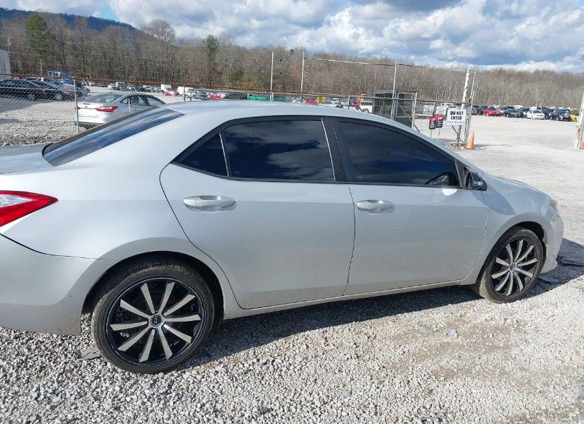 Photo 13 of 2016 Toyota Corolla S (VIN 5YFBURHE9GP497681)