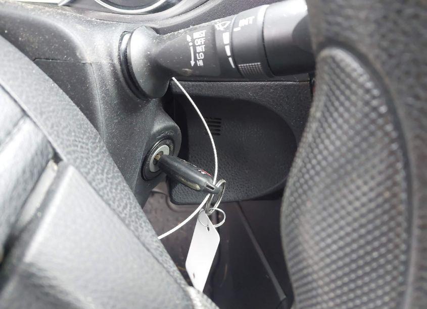 Photo 11 of 2016 Toyota Corolla LE (VIN 5YFBURHE9GP501633)