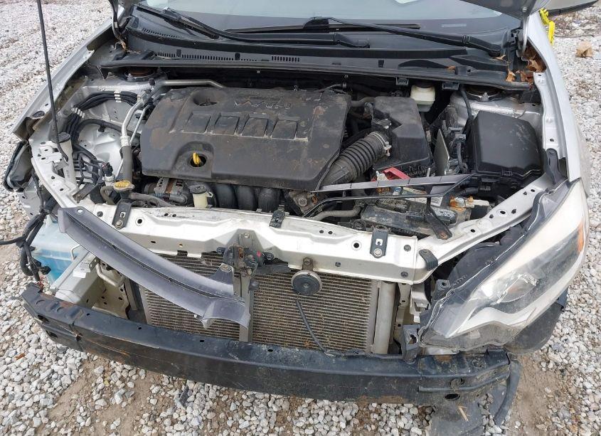 Photo 19 of 2016 Toyota Corolla LE (VIN 5YFBURHE9GP501633)