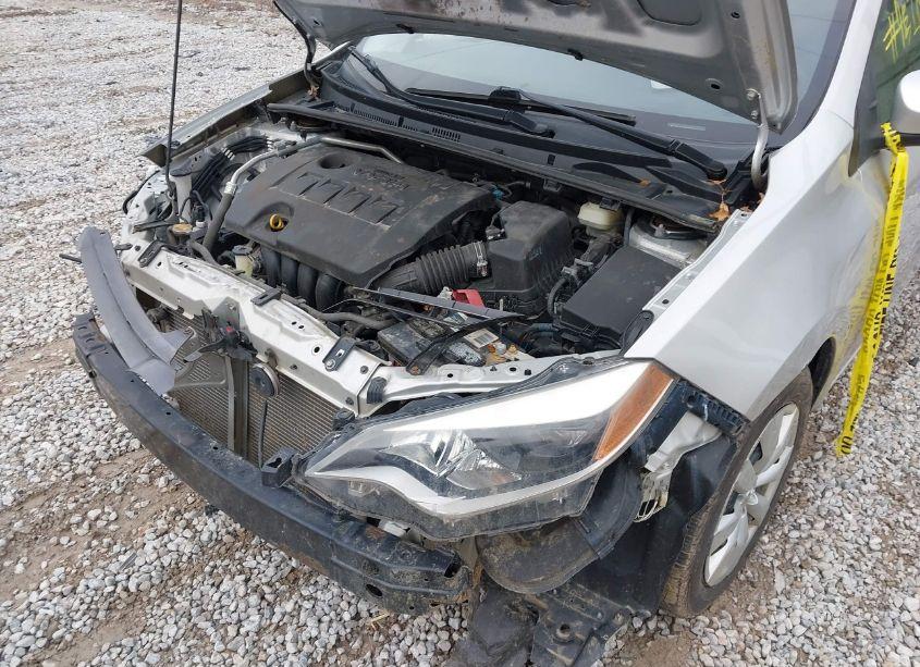 Photo 20 of 2016 Toyota Corolla LE (VIN 5YFBURHE9GP501633)