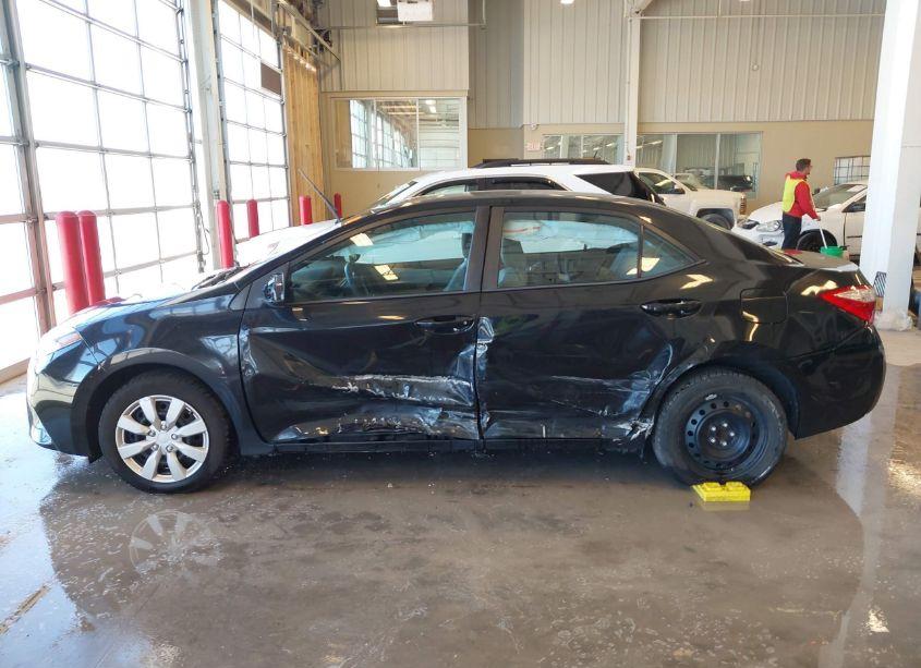 Photo 13 of 2016 Toyota Corolla LE (VIN 5YFBURHE9GP508355)