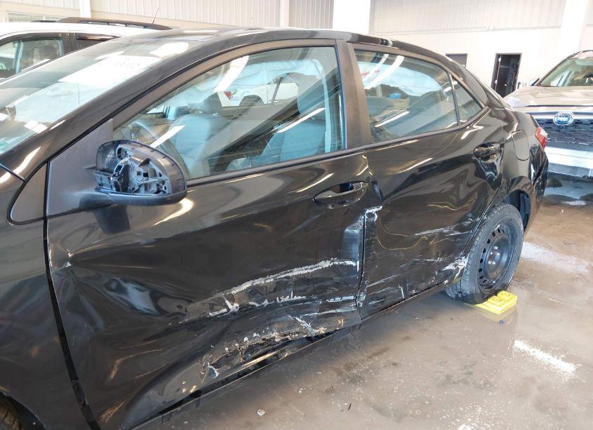 Photo 6 of 2016 Toyota Corolla LE (VIN 5YFBURHE9GP508355)