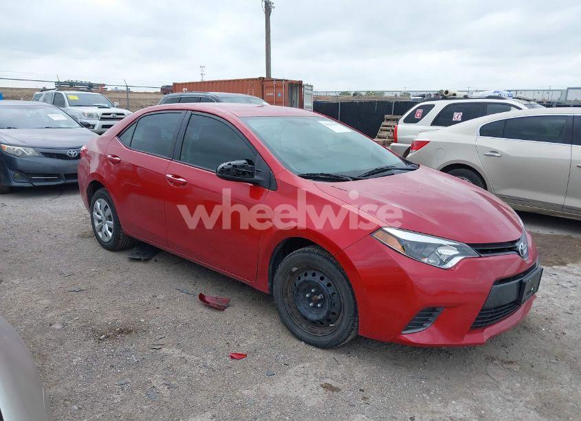 2016 Toyota Corolla LE (VIN 5YFBURHE9GP511711) main photo