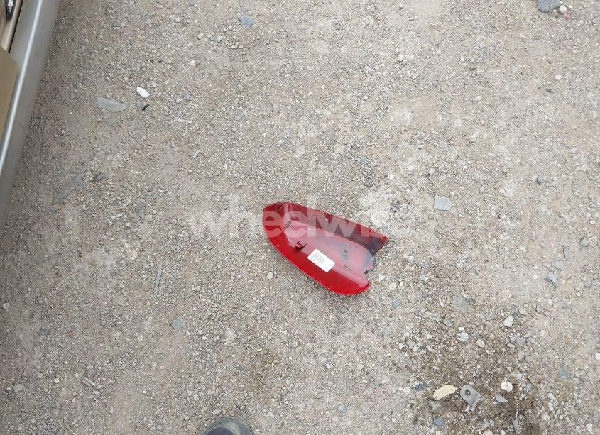 Photo 12 of 2016 Toyota Corolla LE (VIN 5YFBURHE9GP511711)