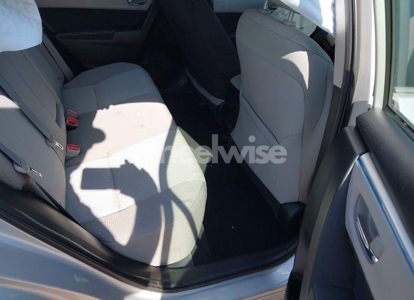 Photo 8 of 2016 Toyota Corolla LE (VIN 5YFBURHE9GP551688)