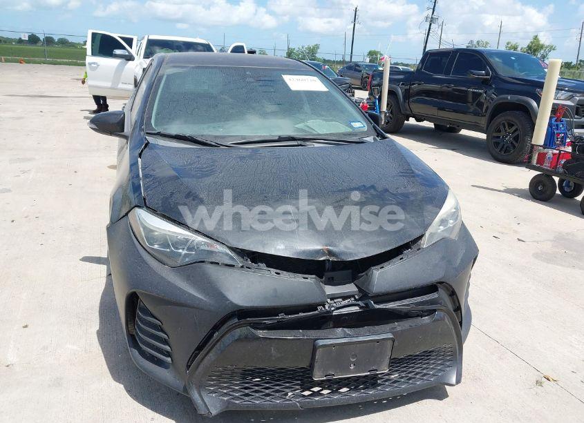 Photo 12 of 2017 Toyota Corolla SE (VIN 5YFBURHE9HP576513)