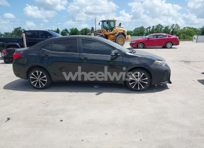 Photo 13 of 2017 Toyota Corolla SE (VIN 5YFBURHE9HP576513)
