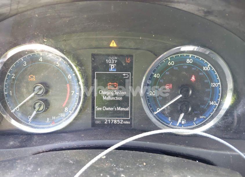 Photo 15 of 2017 Toyota Corolla SE (VIN 5YFBURHE9HP576513)