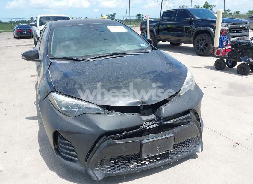 Photo 6 of 2017 Toyota Corolla SE (VIN 5YFBURHE9HP576513)