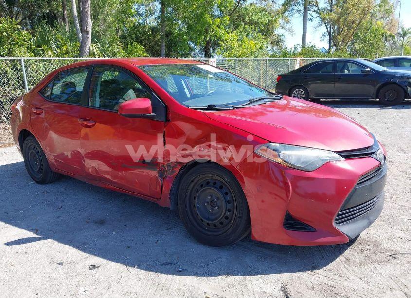 2017 Toyota Corolla LE (VIN 5YFBURHE9HP588886) main photo