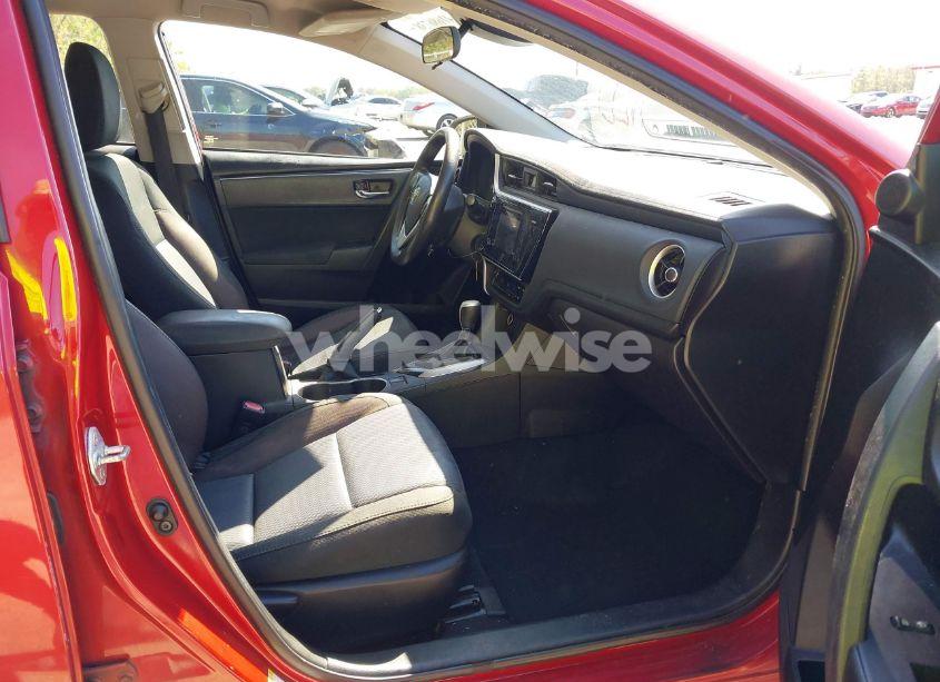 Photo 5 of 2017 Toyota Corolla LE (VIN 5YFBURHE9HP588886)