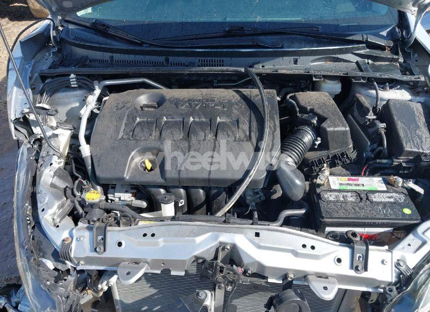 Photo 10 of 2017 Toyota Corolla LE (VIN 5YFBURHE9HP592226)