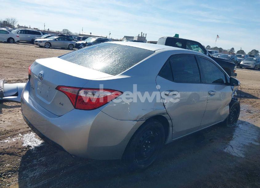 Photo 4 of 2017 Toyota Corolla LE (VIN 5YFBURHE9HP592226)