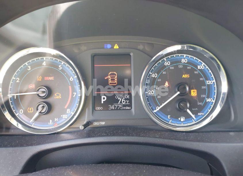 Photo 7 of 2017 Toyota Corolla LE (VIN 5YFBURHE9HP592226)