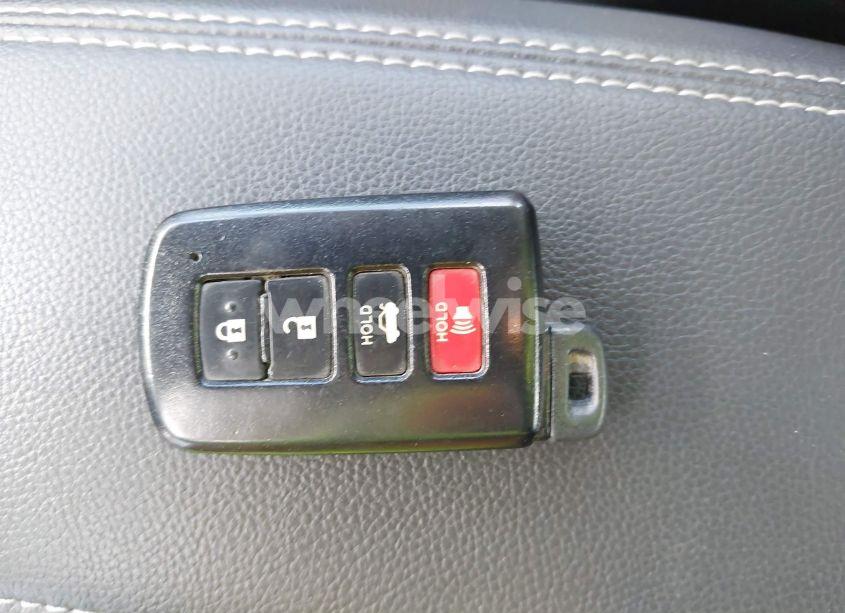 Photo 11 of 2017 Toyota Corolla SE SPECIAL EDITION (VIN 5YFBURHE9HP596664)