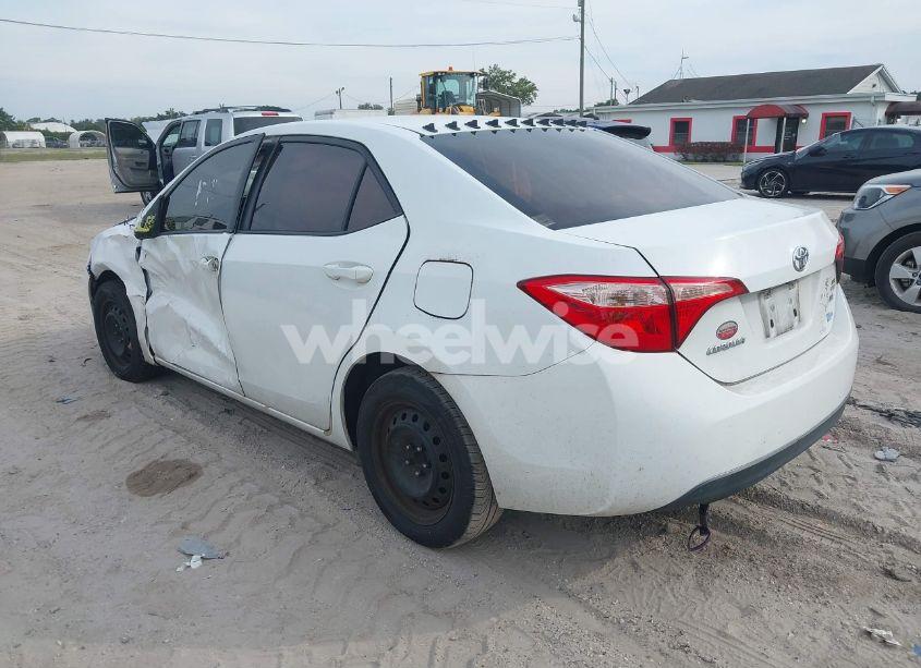 Photo 3 of 2017 Toyota Corolla LE (VIN 5YFBURHE9HP597300)