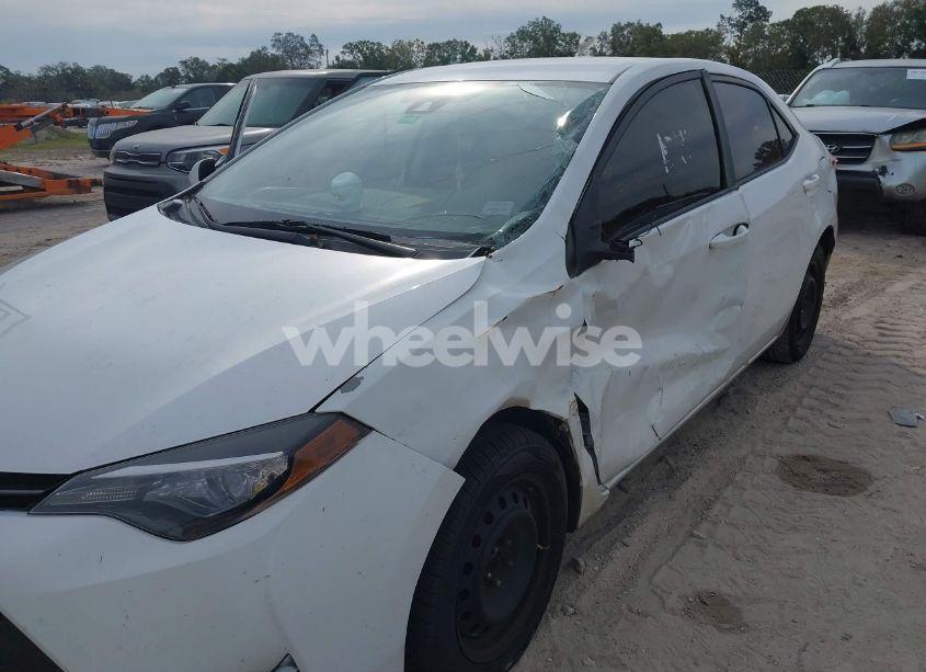 Photo 6 of 2017 Toyota Corolla LE (VIN 5YFBURHE9HP597300)