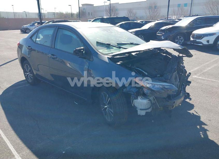 2017 Toyota Corolla L/LE/XLE/SE/XSE (VIN 5YFBURHE9HP606836) main photo