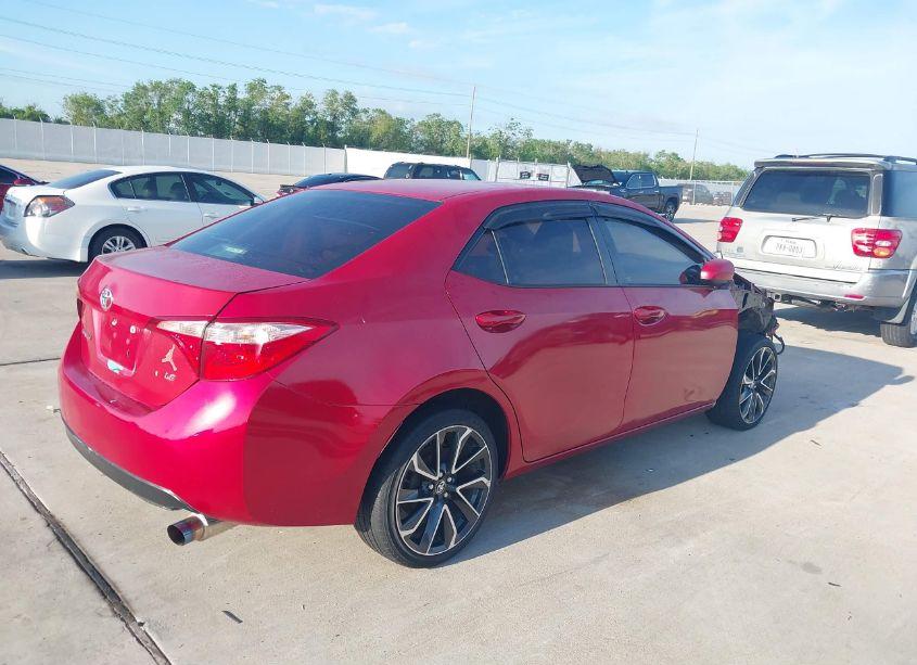 Photo 4 of 2017 Toyota Corolla LE (VIN 5YFBURHE9HP614967)