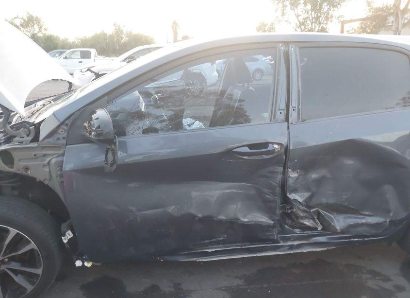 Photo 17 of 2017 Toyota Corolla L/LE/XLE/SE/XSE (VIN 5YFBURHE9HP624785)