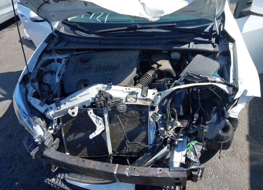 Photo 10 of 2017 Toyota Corolla SE (VIN 5YFBURHE9HP627721)