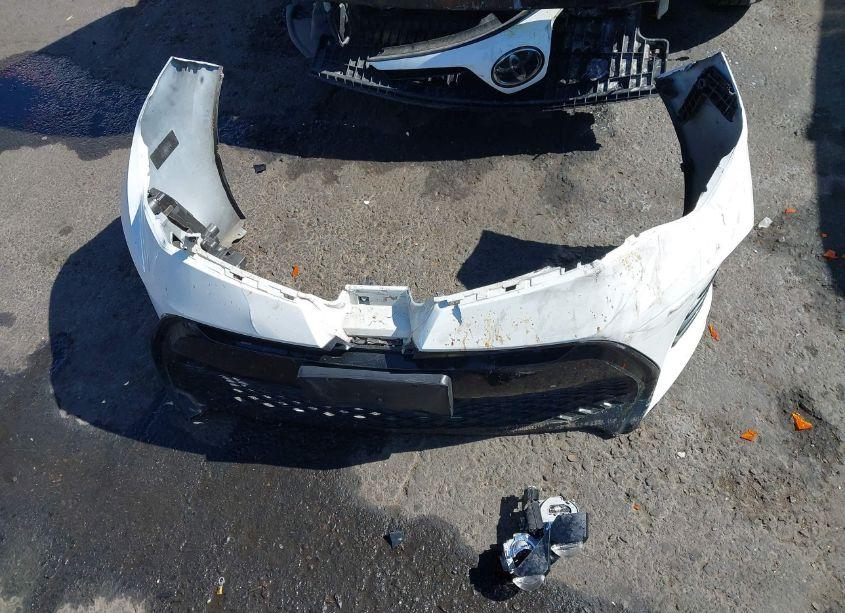 Photo 12 of 2017 Toyota Corolla SE (VIN 5YFBURHE9HP627721)