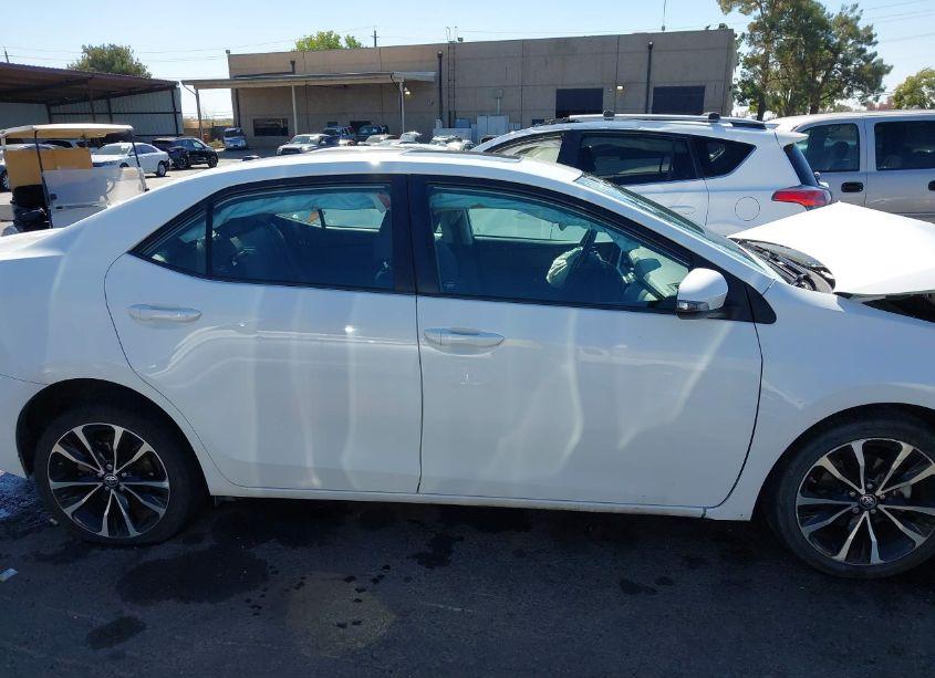 Photo 14 of 2017 Toyota Corolla SE (VIN 5YFBURHE9HP627721)