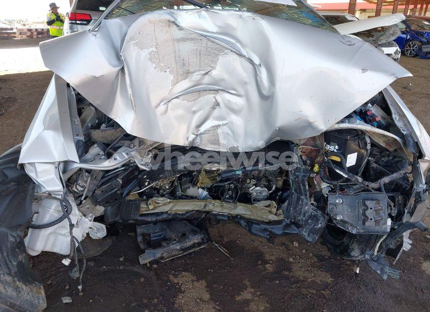 Photo 10 of 2017 Toyota Corolla LE (VIN 5YFBURHE9HP628643)