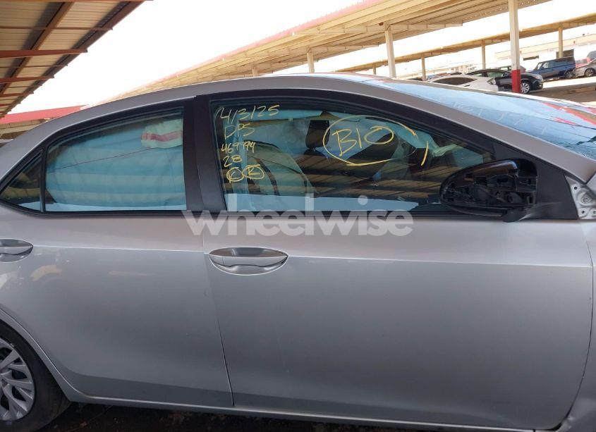 Photo 12 of 2017 Toyota Corolla LE (VIN 5YFBURHE9HP628643)